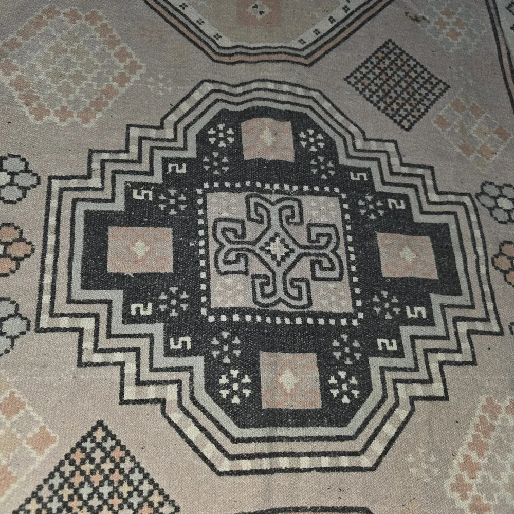 Vintage Area Rug 33